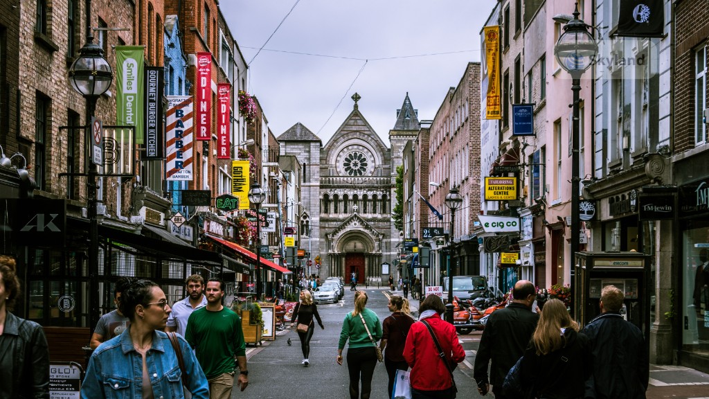 Dawson Street in Dublin with St Ann's Church