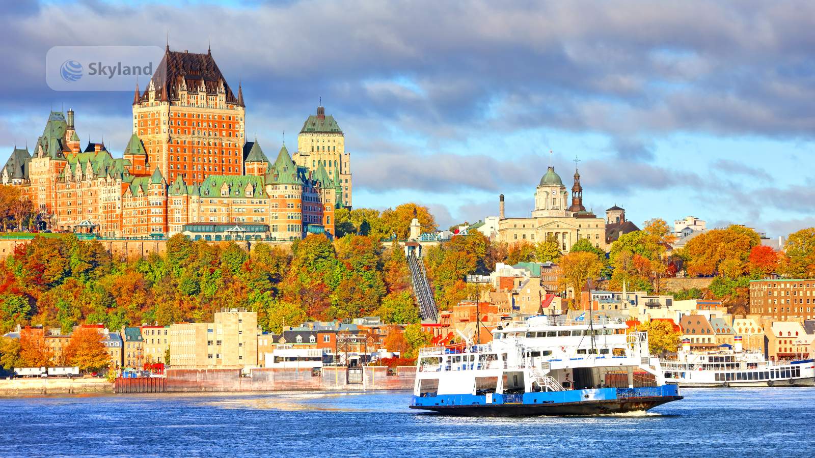 Visa application form with Canadian and Quebec flags